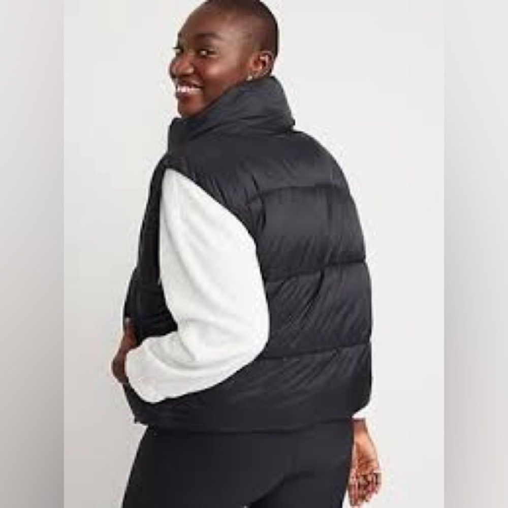 Women's Black Puffer Vest